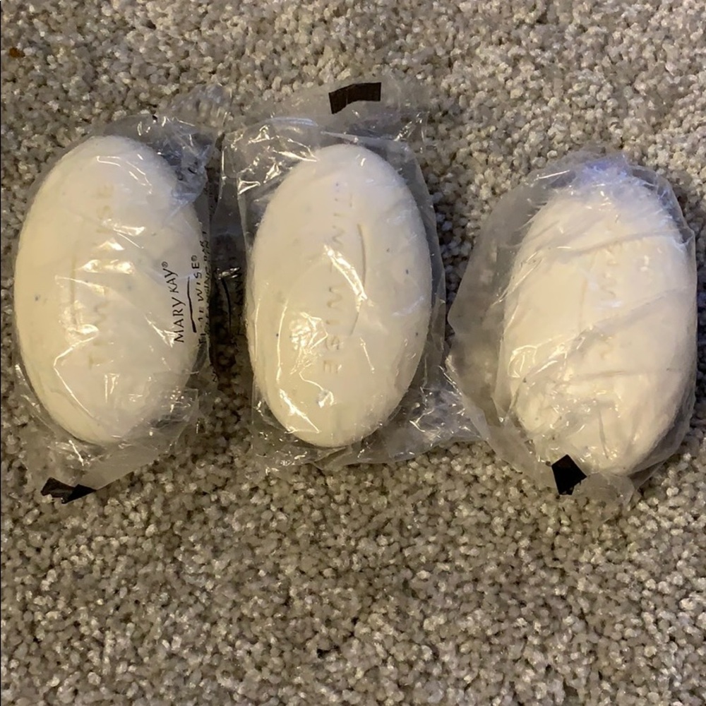 3 bars of Mary Kay 3-in-1 cleansing bars.